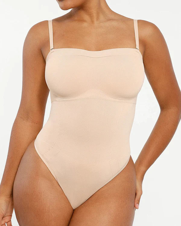 Nahtlos geformter trägerloser Tanga-Bodysuit