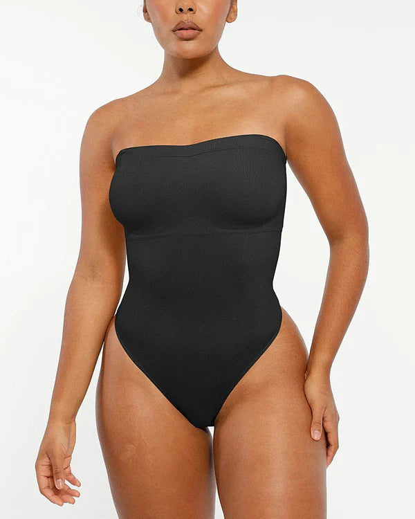Nahtlos geformter trägerloser Tanga-Bodysuit