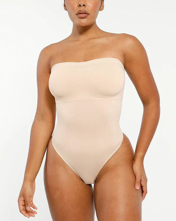 Nahtlos geformter trägerloser Tanga-Bodysuit